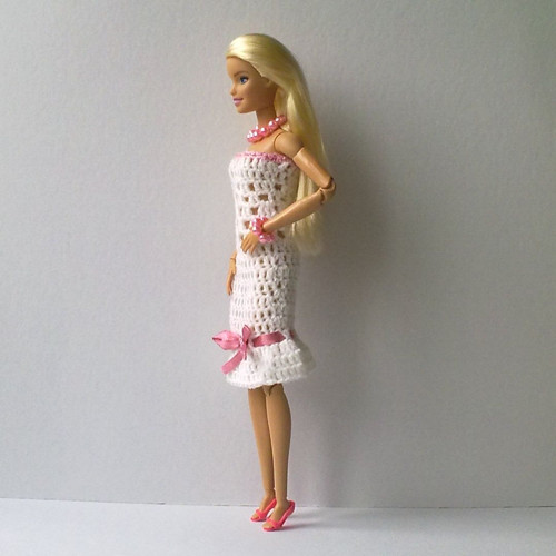 Oblečky pro Barbie - šaty, šperky + botičky — foto 2