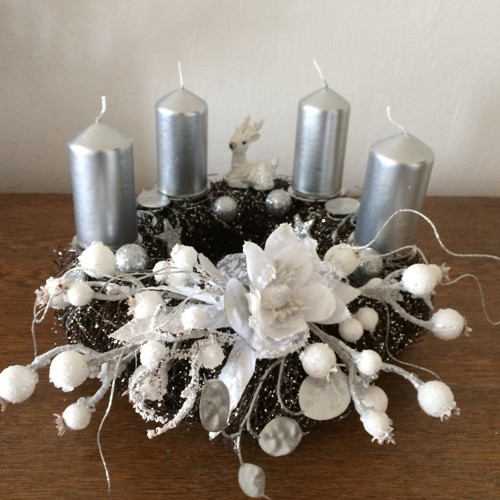 Adventní svícen bílo-stříbrný — foto 4