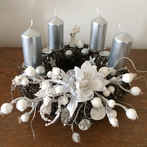 Adventní svícen bílo-stříbrný — foto 3
