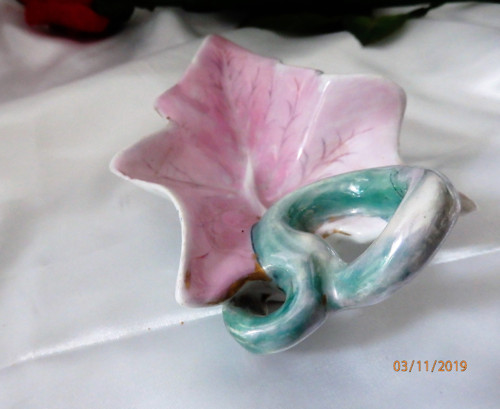 Růžový porcelánový list — foto 3