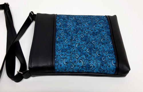 Mini Crossbody s modrou II sleva — foto 3