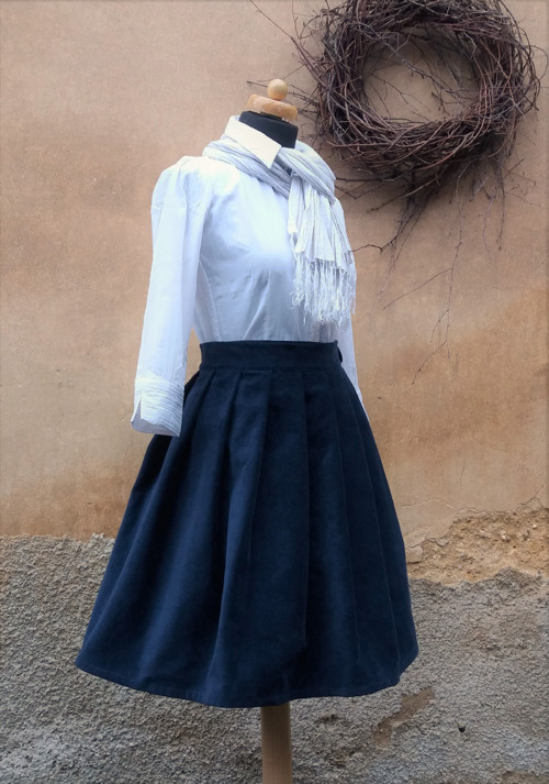 Zimní Manšestrová Sukně — foto 3