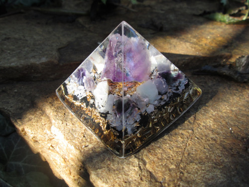 Org. pyramida ,, Duchovní cesty " — foto 6