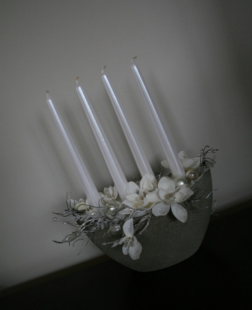 Adventní lodička s magnoliemi — foto 6