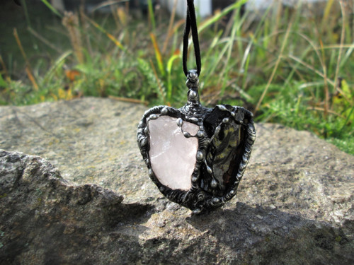 Talisman ,, Nespoutané Lásky " — foto 3