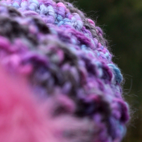 Čapule s bambulí vlna/alpaca "Stmívání" — foto 3