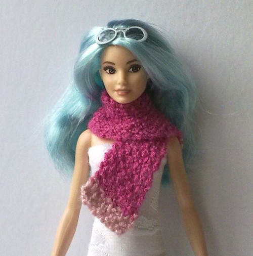 Oblečky pro Barbie - šála — foto 2