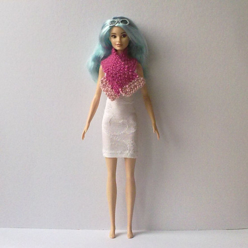 Oblečky pro Barbie - šála — foto 5