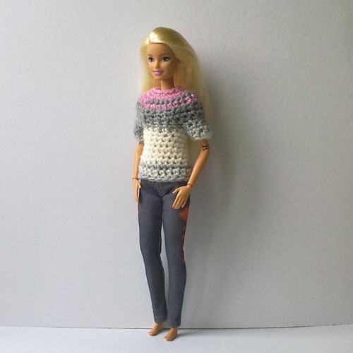 Oblečky pro Barbie - tričko — foto 3
