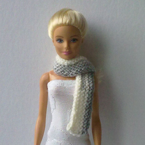 Oblečky pro Barbie - šála — foto 3