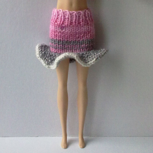 Oblečky pro Barbie - sukně — foto 2