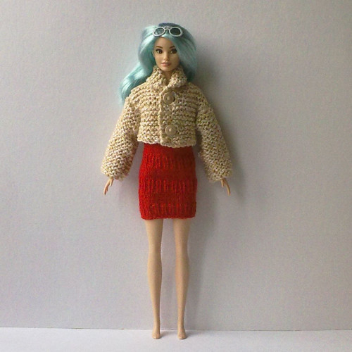 Oblečky pro Barbie - kabátek, šaty — foto 3