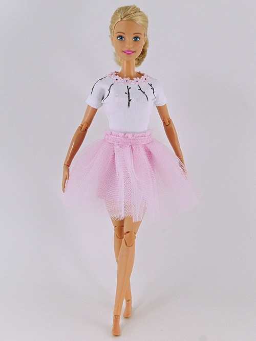 Barbie - Tričko malované s kvítky — foto 2