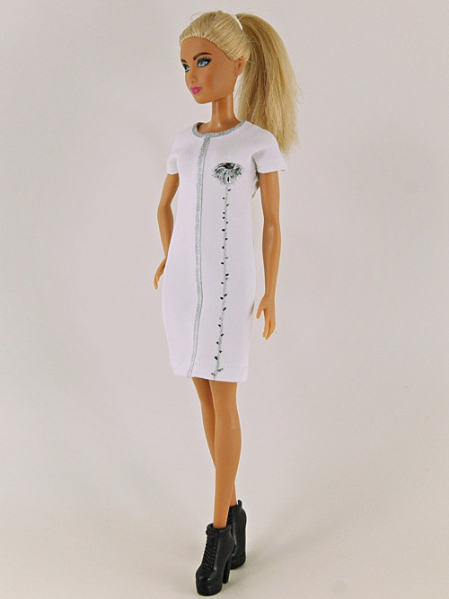 Barbie - Přísné šaty — foto 2