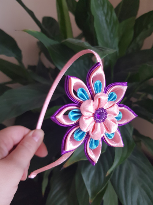 Čelenka kanzashi květinka — foto 3