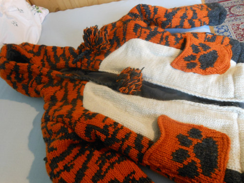 Hand made vlněný svetr dětský..SLEVA — foto 2