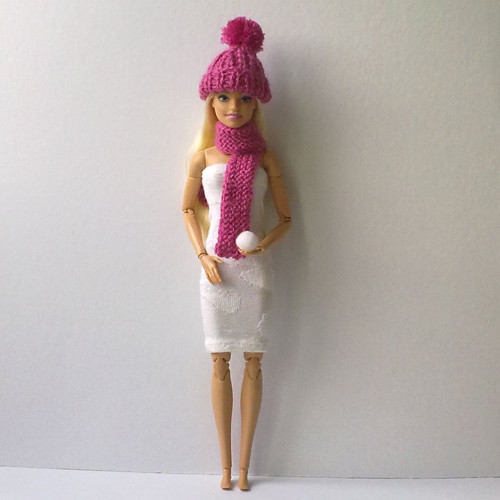 Oblečky pro Barbie - čepice, šála — foto 2