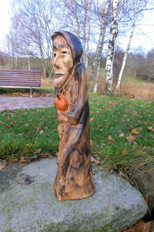 Čarodějnice, 50 cm, interiér — foto 3