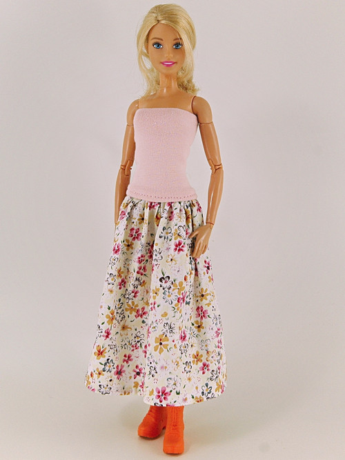 Barbie - Něžné šaty — foto 2