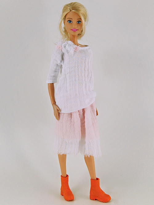 Barbie - Halenka s kvítím — foto 2