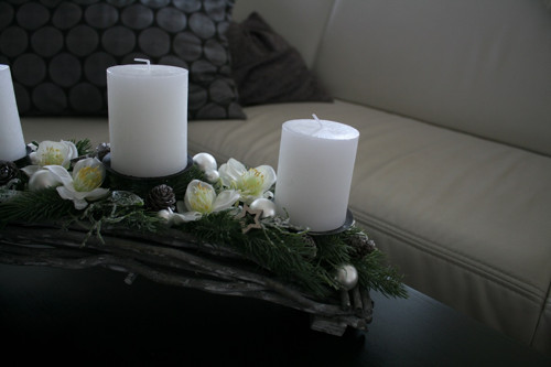 Maxi adventní štola s čemeřicemi — foto 5