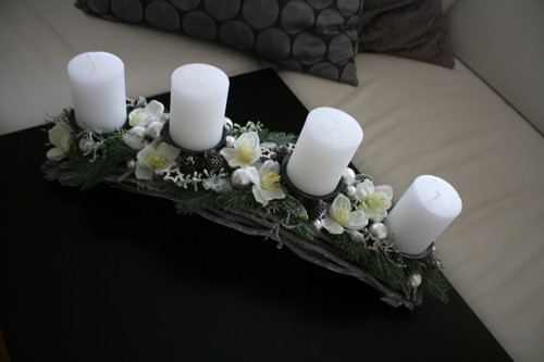 Maxi adventní štola s čemeřicemi — foto 6