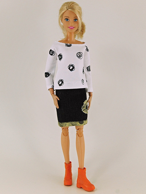 Barbie - Mikina s kolečky — foto 2