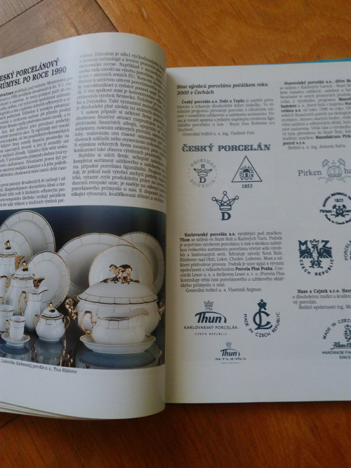 Kniha pro fandy porcelánu — foto 3