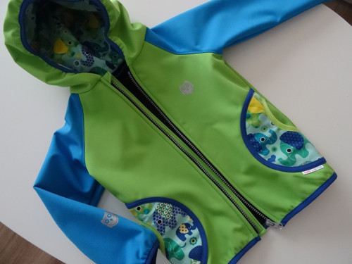 Softshellová bunda blankytně modrá se sloníky — foto 2