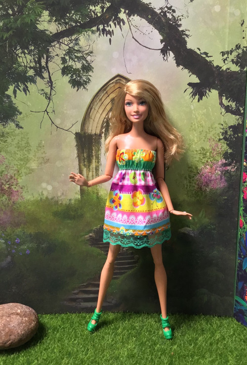 Šaty pro Barbie - “Kolekce Magic Land” — foto 2