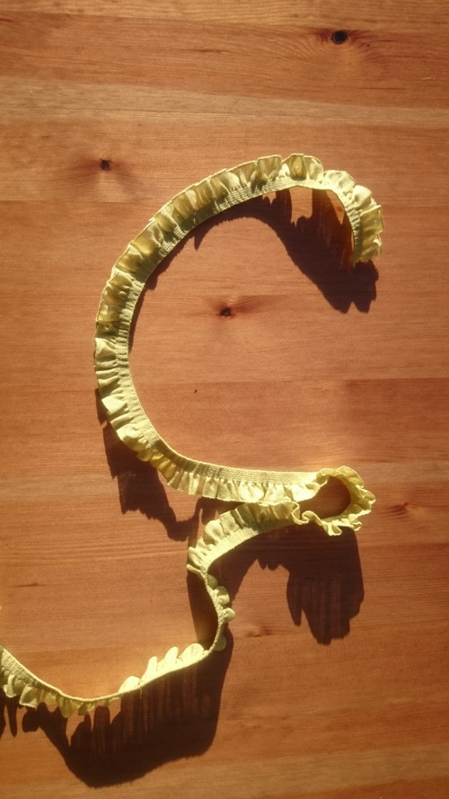 Elastický volánek — foto 3