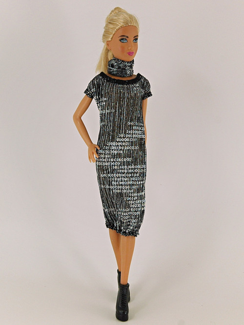 Barbie - Stříbrné šaty — foto 2