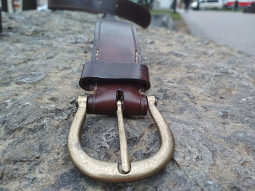 Hnědý opasek č. 1 s pruhem — foto 2