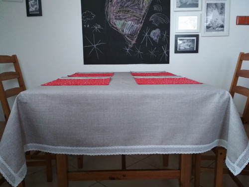 Celoroční ubrus s krajkou — foto 4