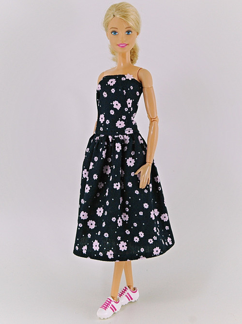 Barbie - Modrorůžové šaty — foto 2