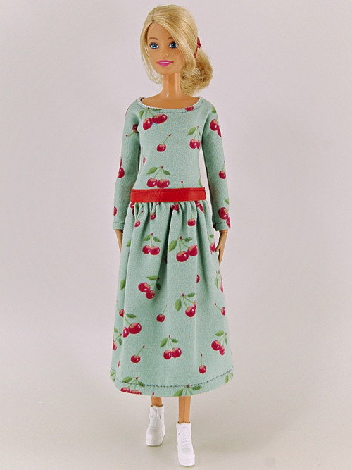 Barbie - Třešničkové šaty — foto 2