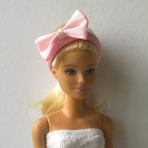 Čelenka pro Barbie - elegantní mašle — foto 3