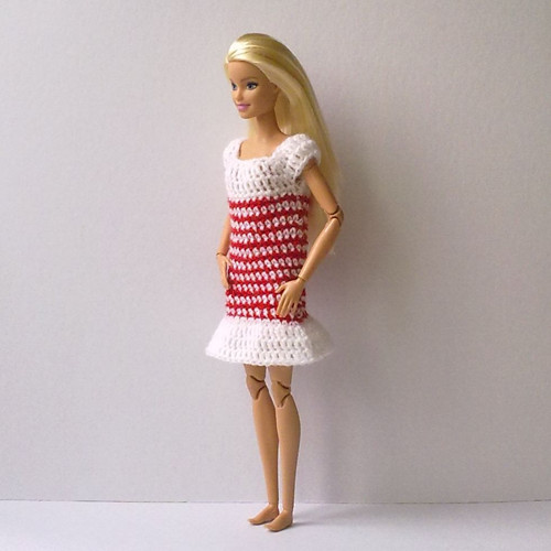 Oblečky pro Barbie - šaty, deštník — foto 6