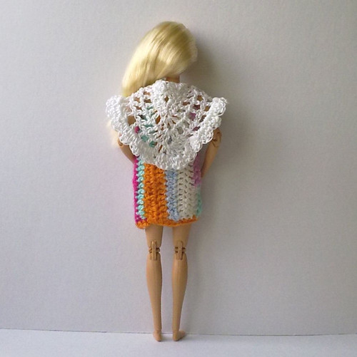 Oblečky pro Barbie - šaty, boa — foto 5