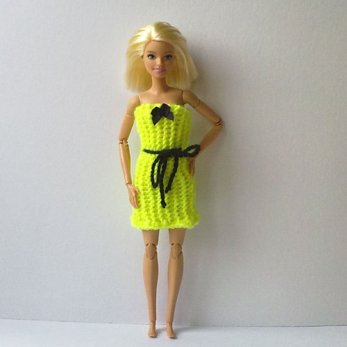 Oblečky pro Barbie - šaty, kabátek — foto 2