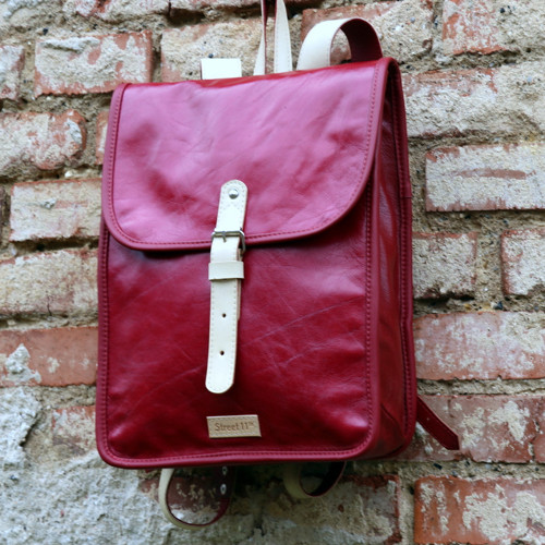 Woman Leather Backpack Red — foto 3