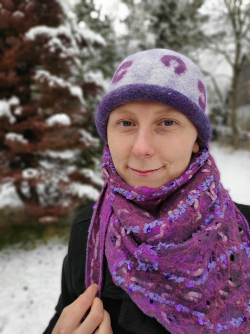 Plstěná čepice " fialová" — foto 3
