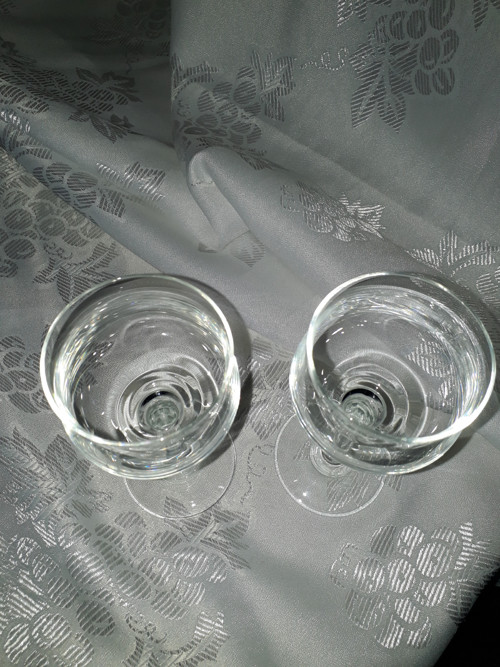 Staré sklenice na vino... — foto 4
