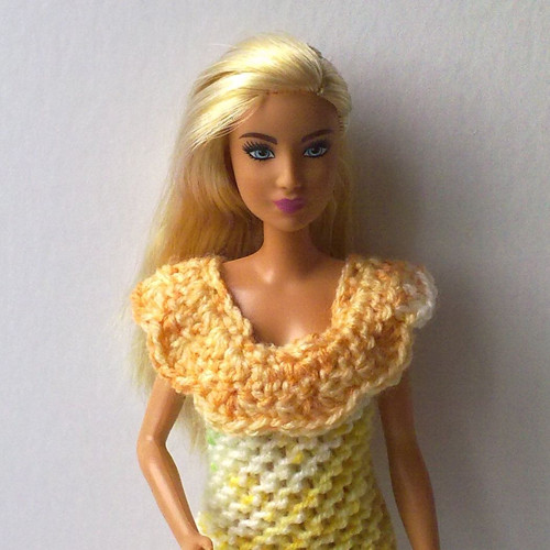 Oblečky pro Barbie - šaty + kabelka, botičky — foto 6
