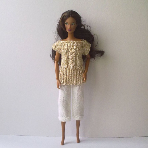 Oblečky pro Barbie - triko, kraťasy — foto 5