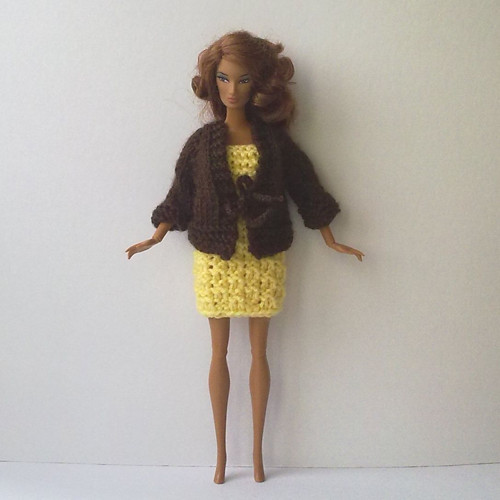 Oblečky pro Barbie - šaty, kabátek — foto 2