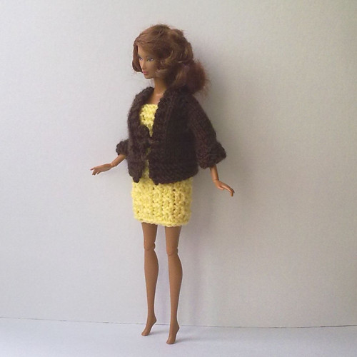 Oblečky pro Barbie - šaty, kabátek — foto 5
