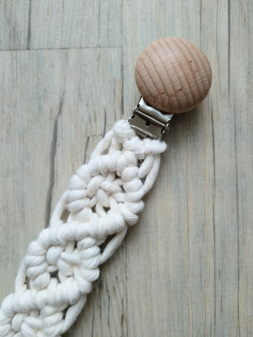 Macramé klip na dudlík - Natural — foto 2