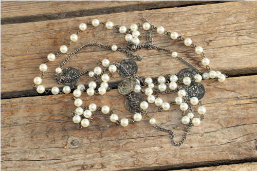 Náhrdelník s černými minceni — foto 5