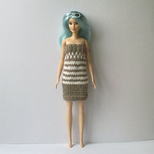 Oblečky pro Barbie - šaty — foto 2